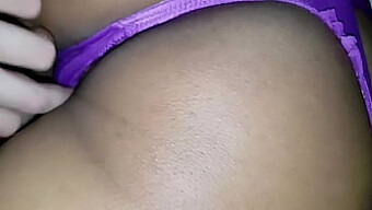 Petite Demi-Sœur Latina Se Fait Baiser Sa Chatte Serrée