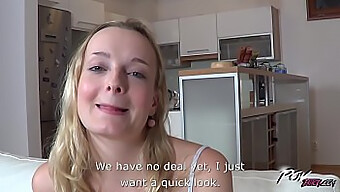 Pov-Video Af En Liderlig Blond Tøs, Der Giver Et Blowjob Og Får Creampie