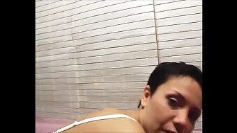 Assista Elena Mikhailova Neste Vídeo Caseiro De Sexo Hardcore.