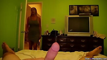 Pov Của Penis: Cô Gái Trẻ (18+) Cho Một Người Đàn Ông Lớn Tuổi Bú Cu