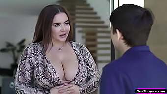 Milf With Big Boobs Gets Fucked By A Guy In Revenge