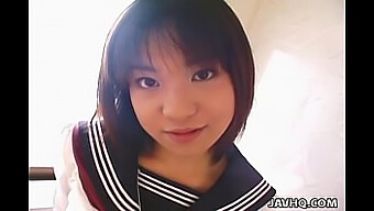 Adolescente Japonesa É Coberta De Porra Em Vídeo Explícito