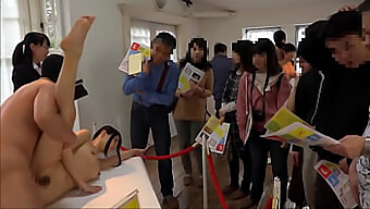 American Teen Fucks Japanese Teen In Art Show