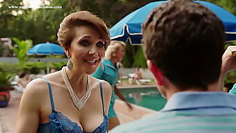 Las Grandes Tetas De Maggie Gyllenhaal Rebotan En Lencería Durante Una Sesión De Porno