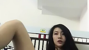 Watch A Beautiful Asian Girl Get Down And Dirty