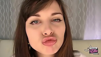 Brunette'S Sensual Tongue Action