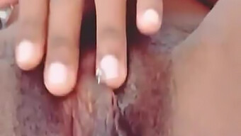 Kecantikan Ebony: Video Yang Wajib Ditonton.