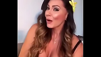 La Beauté Colombienne D'Esperanza Gomez Dans Sa Dernière Vidéo Pour Adultes