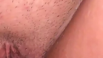 Britse Vrouw Krijgt Een Creampie In Close-Up